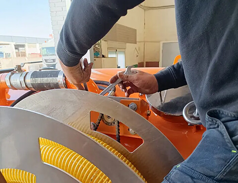 Reparatur- und Wartungsservice an Saug- und Spülfahrzeugen